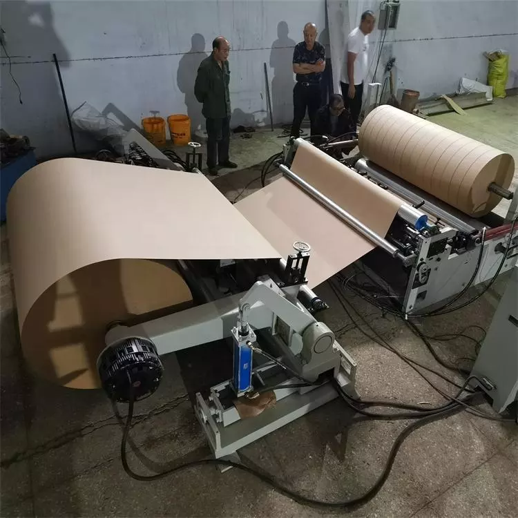 Máy cắt cuộn giấy Kraft tốc độ cao
