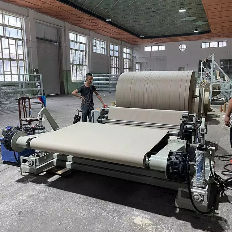  Máy xả và cuộn giấy tốc độ cao