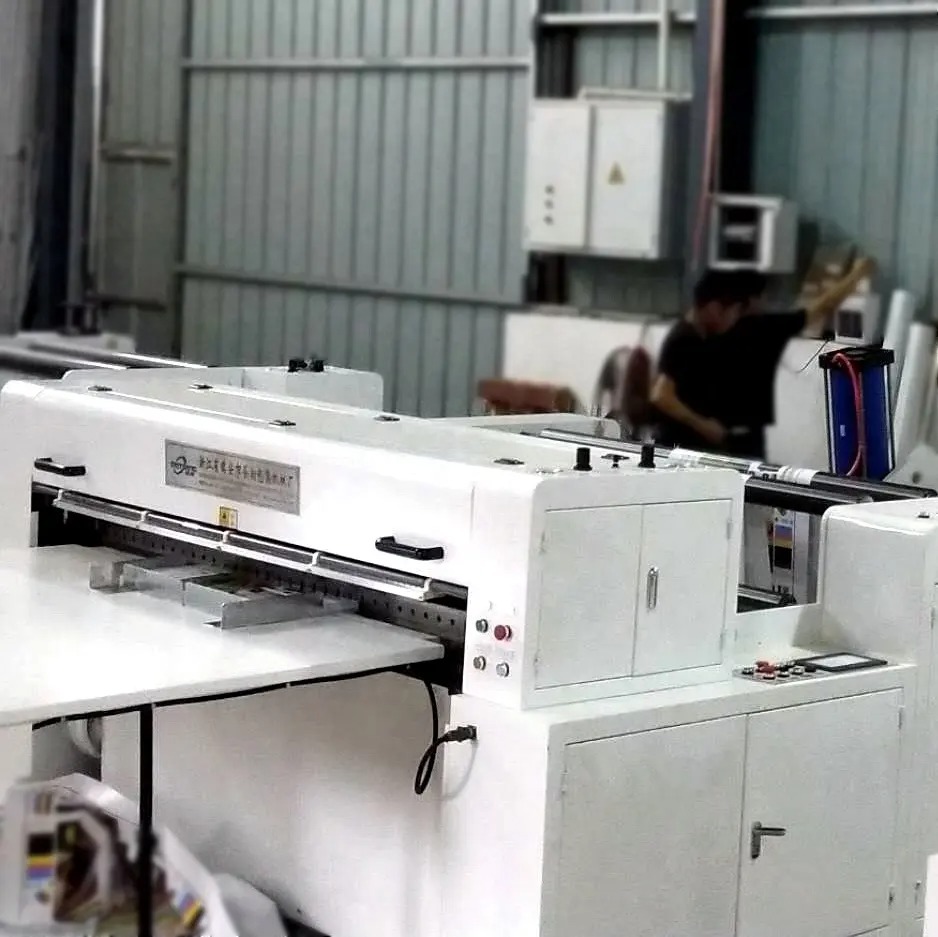 Máy cắt cuộn giấy, cuộn màng nhựa thành tấm 1100/1400