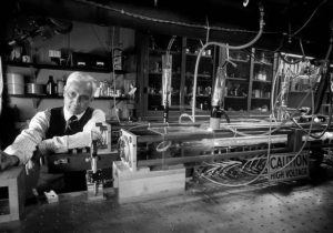 Sự hình thành và phát triển của máy cắt laser