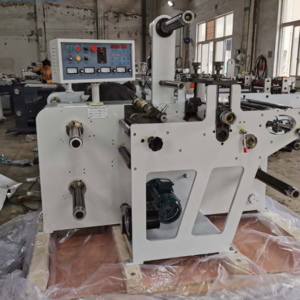 Máy chia bế cuộn decal “bế tròn” SAXR-320A/SAXR-420A